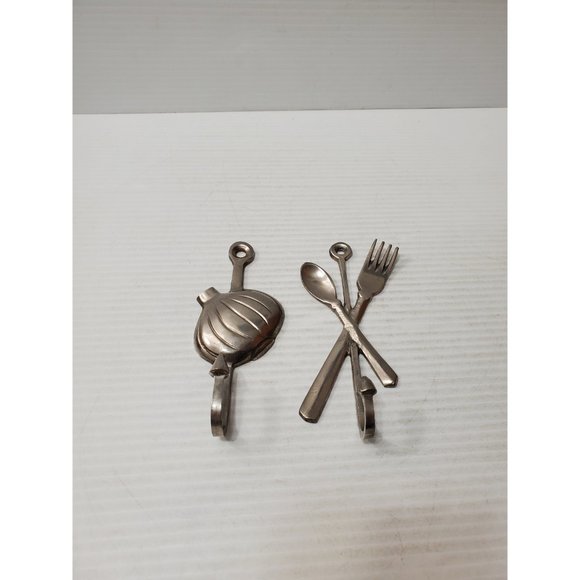 Pretty Vintage Brass Hanging Hook Kitchen Home Decor Collectors Item tow… - Picture 3 of 10